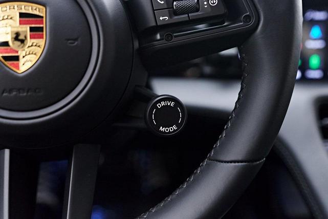 Photo of 2023  Porsche Taycan