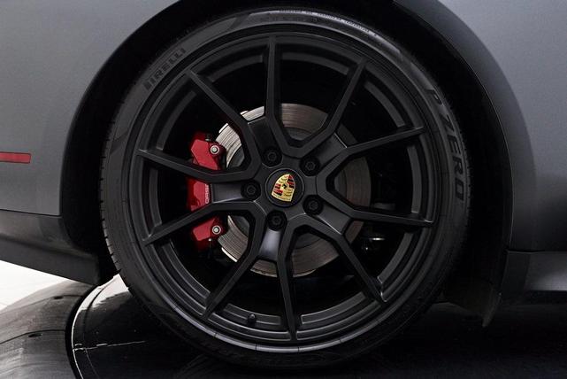 Photo of 2023  Porsche Taycan