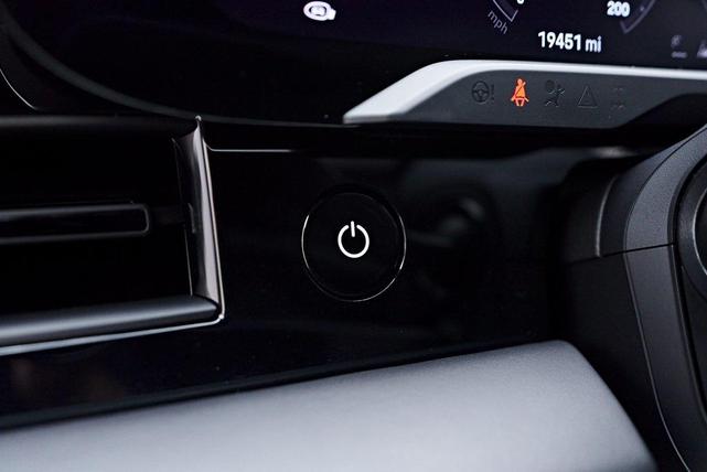Photo of 2023  Porsche Taycan