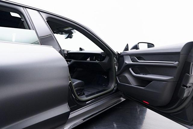 Photo of 2023  Porsche Taycan