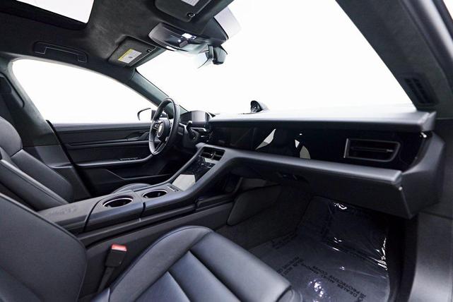 Photo of 2023  Porsche Taycan