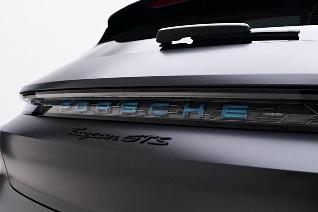 Photo of 2023  Porsche Taycan