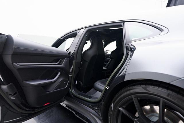 Photo of 2023  Porsche Taycan