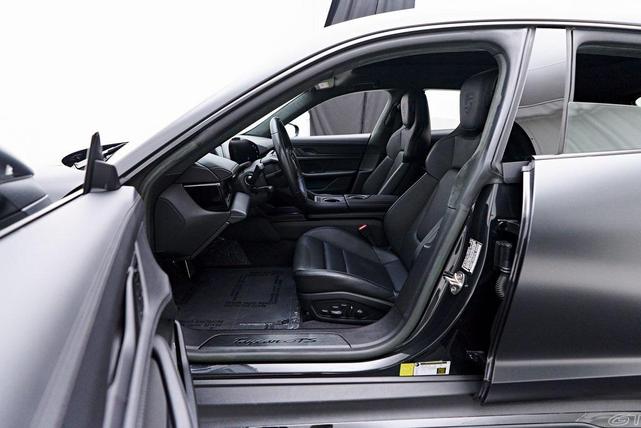 Photo of 2023  Porsche Taycan