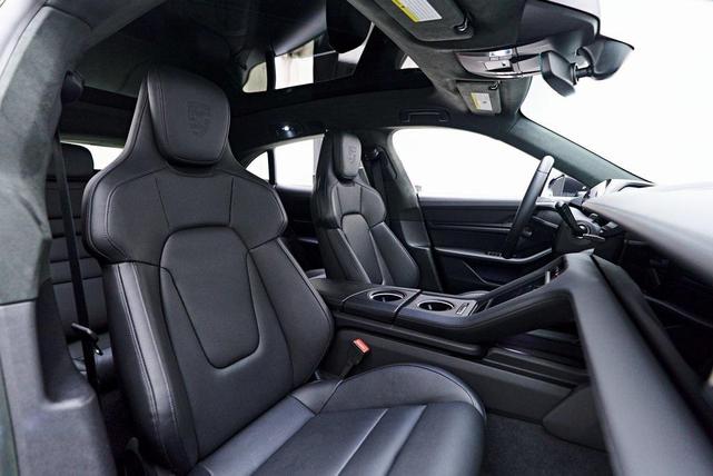 Photo of 2023  Porsche Taycan