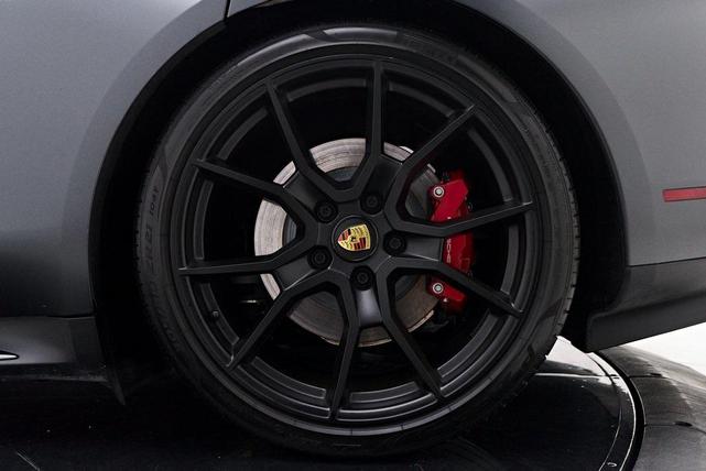 Photo of 2023  Porsche Taycan