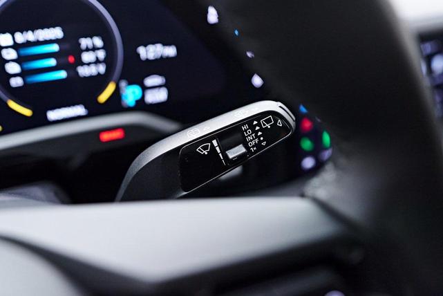Photo of 2023  Porsche Taycan