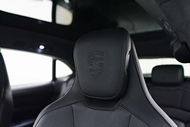 Photo of 2023  Porsche Taycan