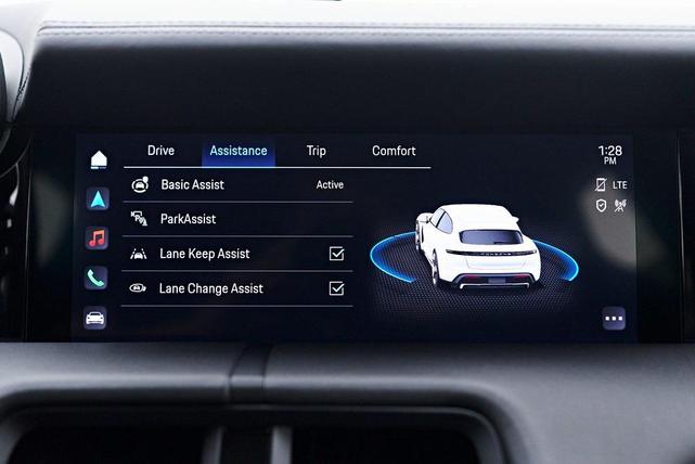 Photo of 2023  Porsche Taycan