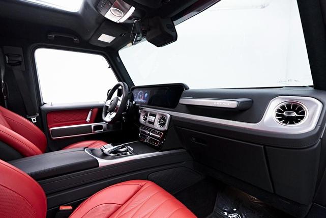 Photo of 2022 Sea Blue Mercedes-Benz AMG G 63