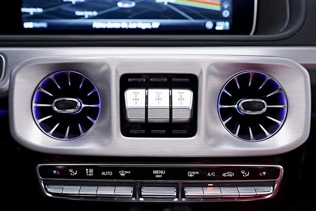 Photo of 2022 Sea Blue Mercedes-Benz AMG G 63