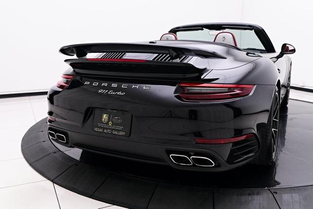 Photo of 2019 Jet Black Metallic Porsche 911