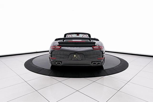 Photo of 2019 Jet Black Metallic Porsche 911
