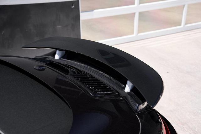 Photo of 2019 Jet Black Metallic Porsche 911