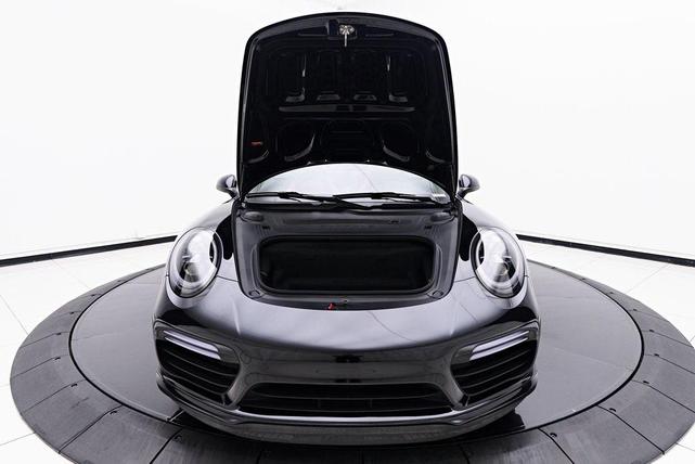 Photo of 2019 Jet Black Metallic Porsche 911