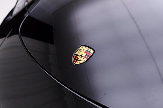 Photo of 2019 Jet Black Metallic Porsche 911
