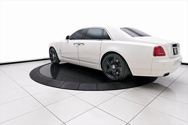 Photo of 2012 White Rolls-Royce Ghost