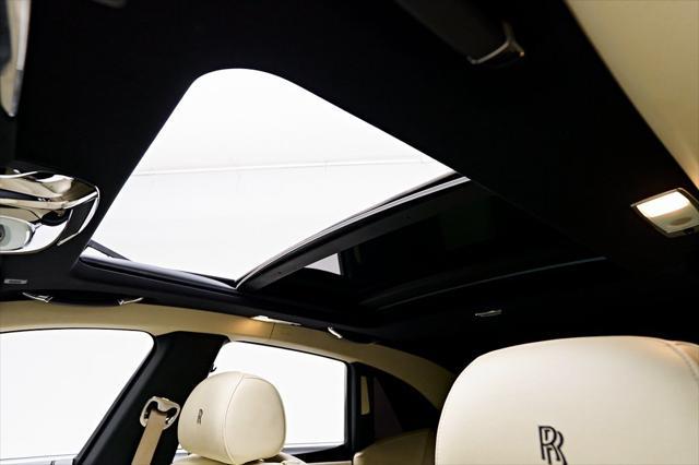 Photo of 2012 White Rolls-Royce Ghost