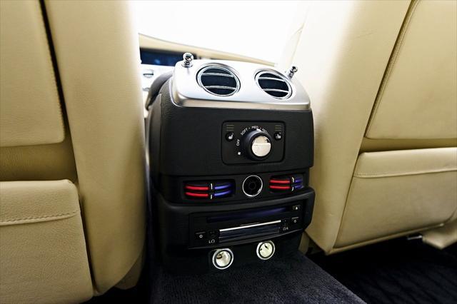 Photo of 2012 White Rolls-Royce Ghost