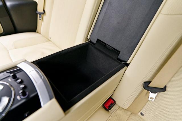 Photo of 2012 White Rolls-Royce Ghost
