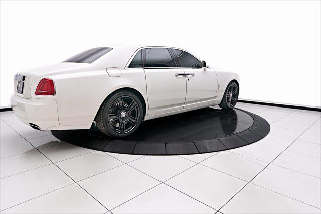 Photo of 2012 White Rolls-Royce Ghost