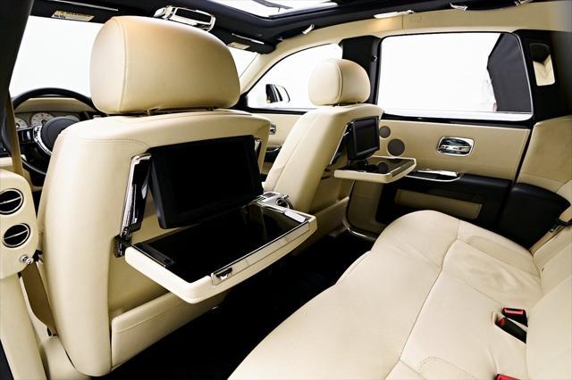 Photo of 2012 White Rolls-Royce Ghost