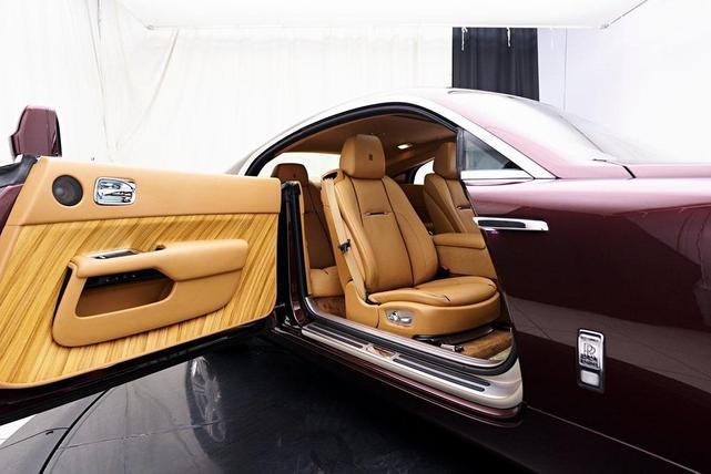 Photo of 2015 Madeira Red Rolls-Royce Wraith