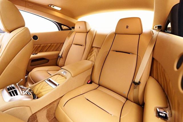 Photo of 2015 Madeira Red Rolls-Royce Wraith