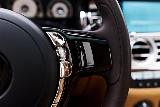 Photo of 2015 Madeira Red Rolls-Royce Wraith