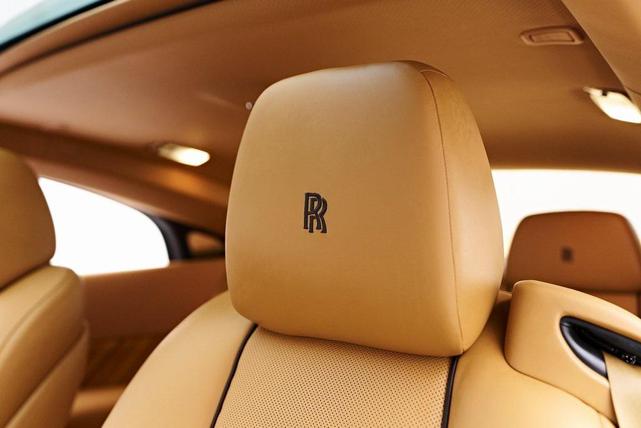 Photo of 2015 Madeira Red Rolls-Royce Wraith