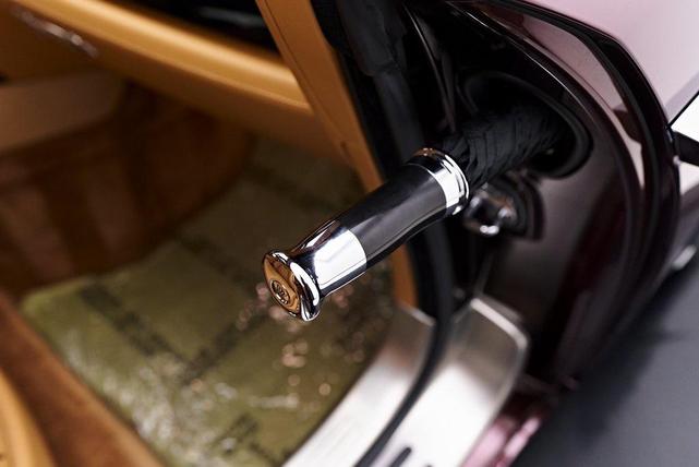 Photo of 2015 Madeira Red Rolls-Royce Wraith
