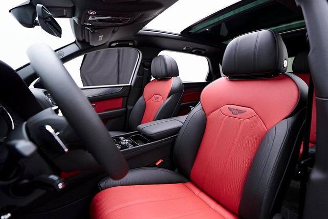 Photo of 2023 Ice Over Black Crystal Bentley Bentayga