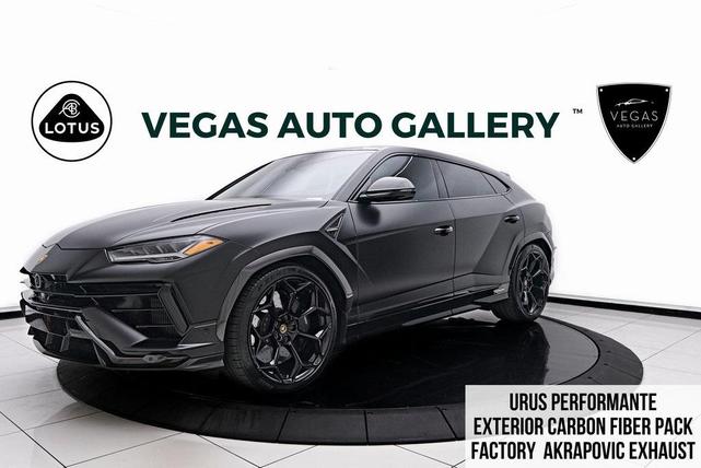 Photo of 2023 Gray Lamborghini Urus