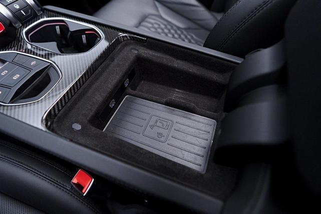 Photo of 2023 Gray Lamborghini Urus