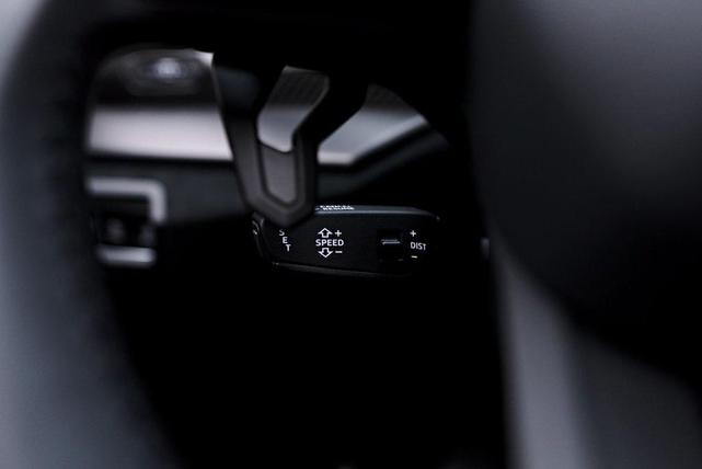 Photo of 2023 Gray Lamborghini Urus