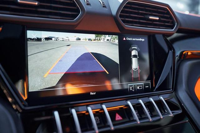 Photo of 2022 Grigio Keres Metallic Lamborghini Urus