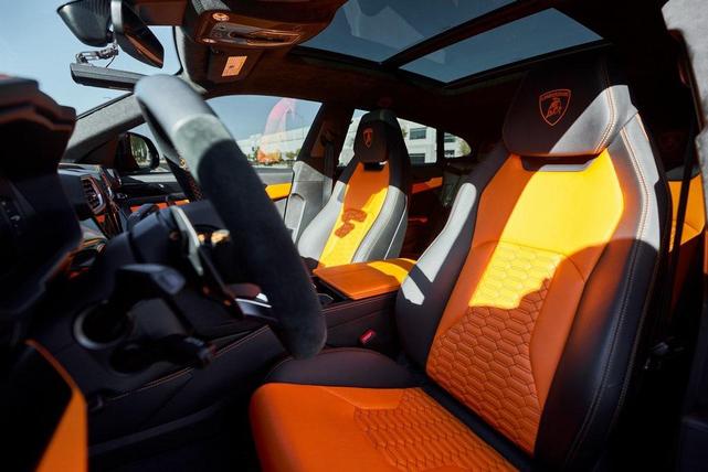 Photo of 2022 Grigio Keres Metallic Lamborghini Urus