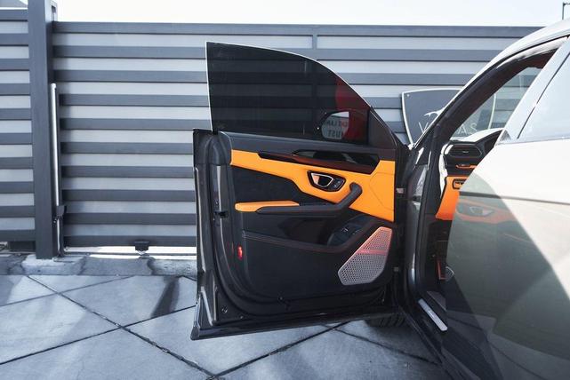 Photo of 2022 Grigio Keres Metallic Lamborghini Urus