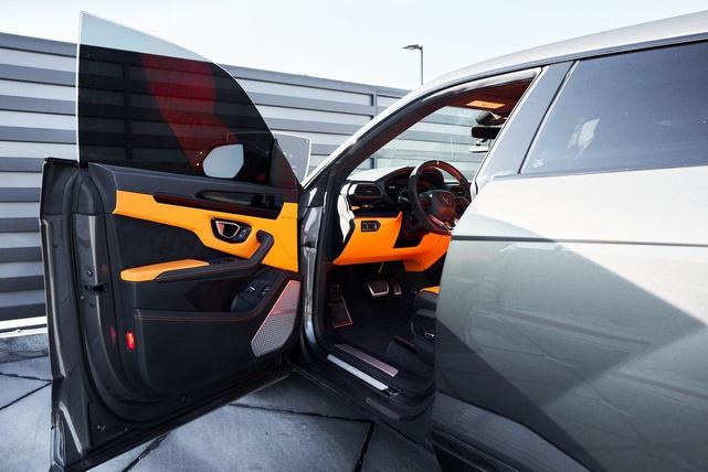 Photo of 2022 Grigio Keres Metallic Lamborghini Urus