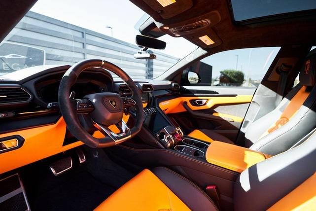 Photo of 2022 Grigio Keres Metallic Lamborghini Urus