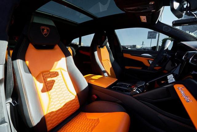 Photo of 2022 Grigio Keres Metallic Lamborghini Urus