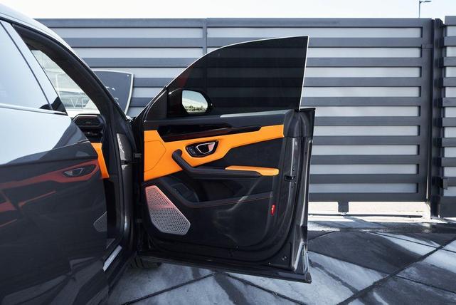 Photo of 2022 Grigio Keres Metallic Lamborghini Urus