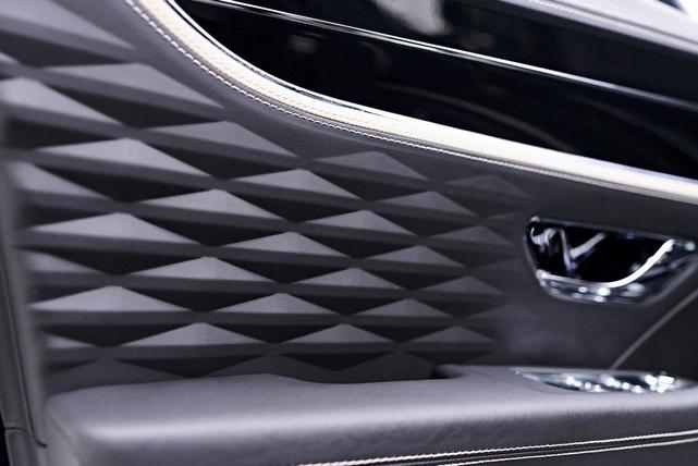 Photo of 2023 Beluga Bentley Flying Spur