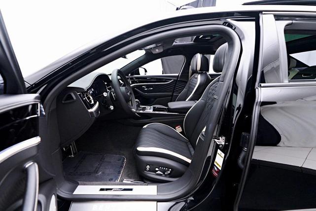 Photo of 2023 Beluga Bentley Flying Spur