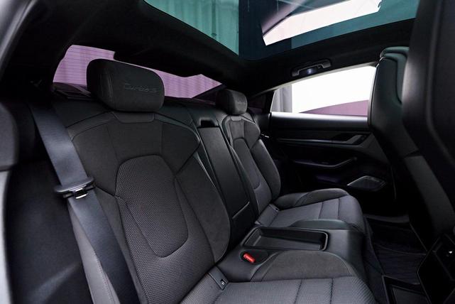 Photo of 2020 White Porsche Taycan