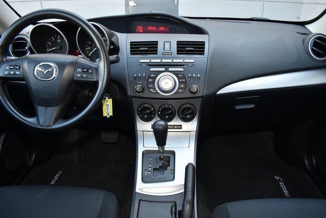 Photo of 2011 Crystal White Pearl Mica Mazda Mazda3