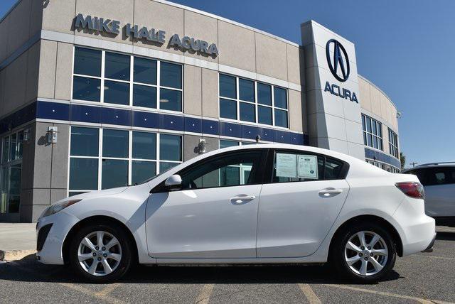 Photo of 2011 Crystal White Pearl Mica Mazda Mazda3