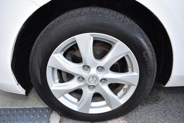 Photo of 2011 Crystal White Pearl Mica Mazda Mazda3