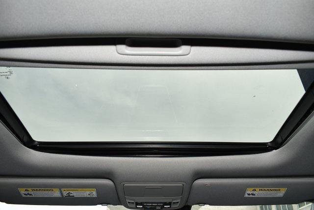 Photo of 2017 Modern Steel Metallic Acura MDX