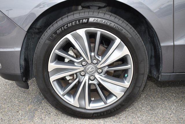 Photo of 2017 Modern Steel Metallic Acura MDX